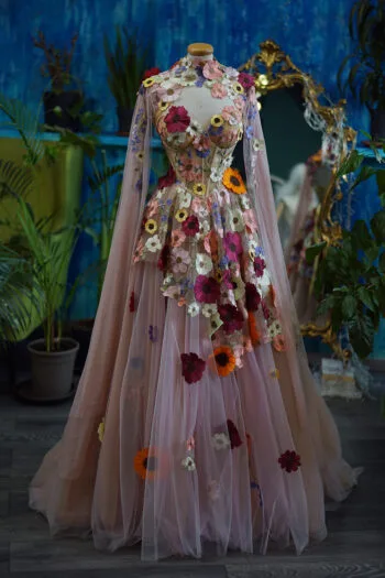 Bloom Sorbet - Alternative event and wedding dress by Chotronette