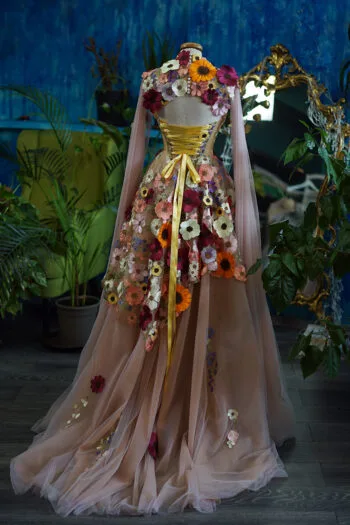 Bloom Sorbet - Alternative event and wedding dress by Chotronette