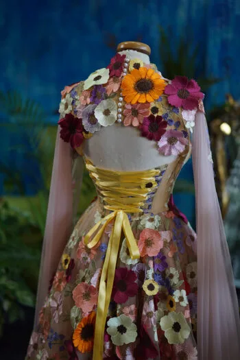 Bloom Sorbet - Alternative event and wedding dress by Chotronette
